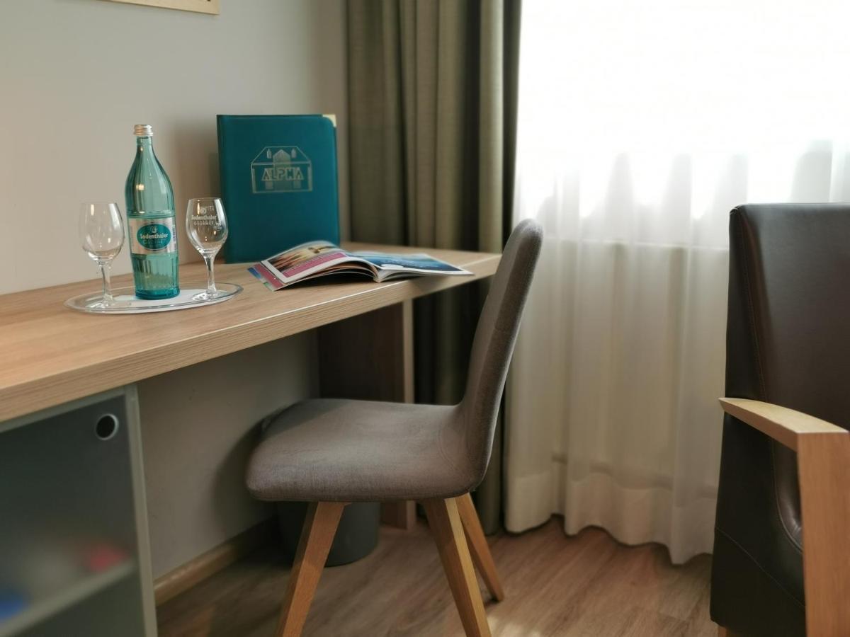 Hotel Alpha Nuremberg Bagian luar foto