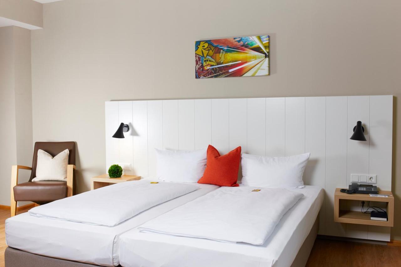 Hotel Alpha Nuremberg Bagian luar foto
