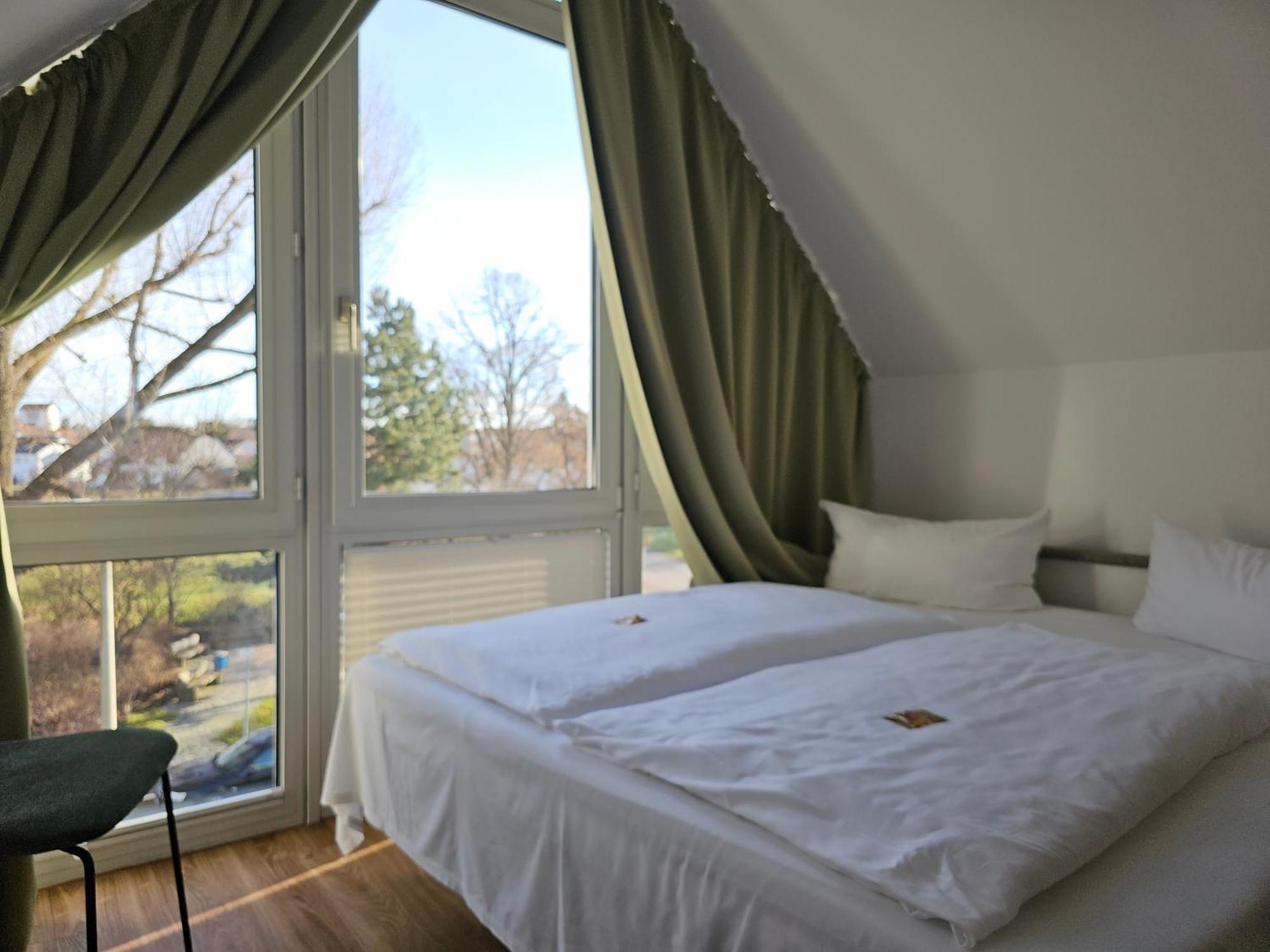 Hotel Alpha Nuremberg Bagian luar foto